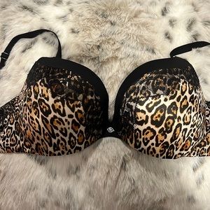 Victoria secret cheetah print and lace bra